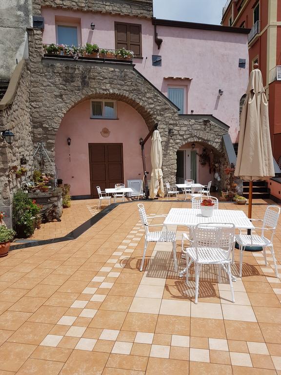 Chez Chantal Bed & Breakfast Meta Exterior foto